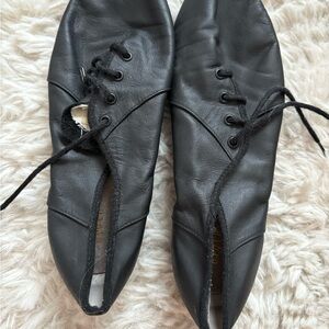 Bloch Black Leather Women's jazz shoes